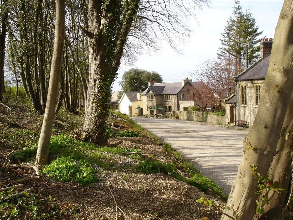The Kinmel Arms Hotel Abergele Bagian luar foto